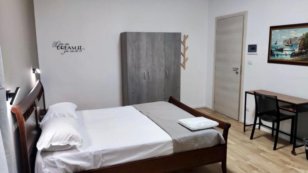 Dimora Rudiae Lecce Bed & Breakfast Dış mekan fotoğraf